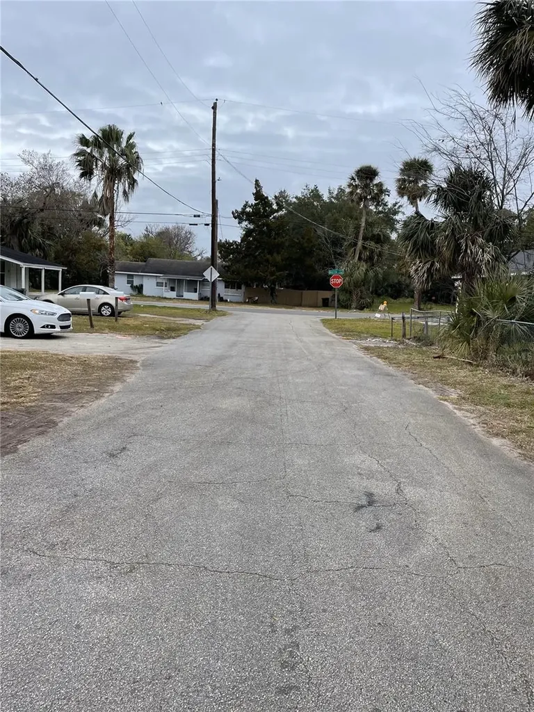 E Spruce Street Daytona Beach FL 32114