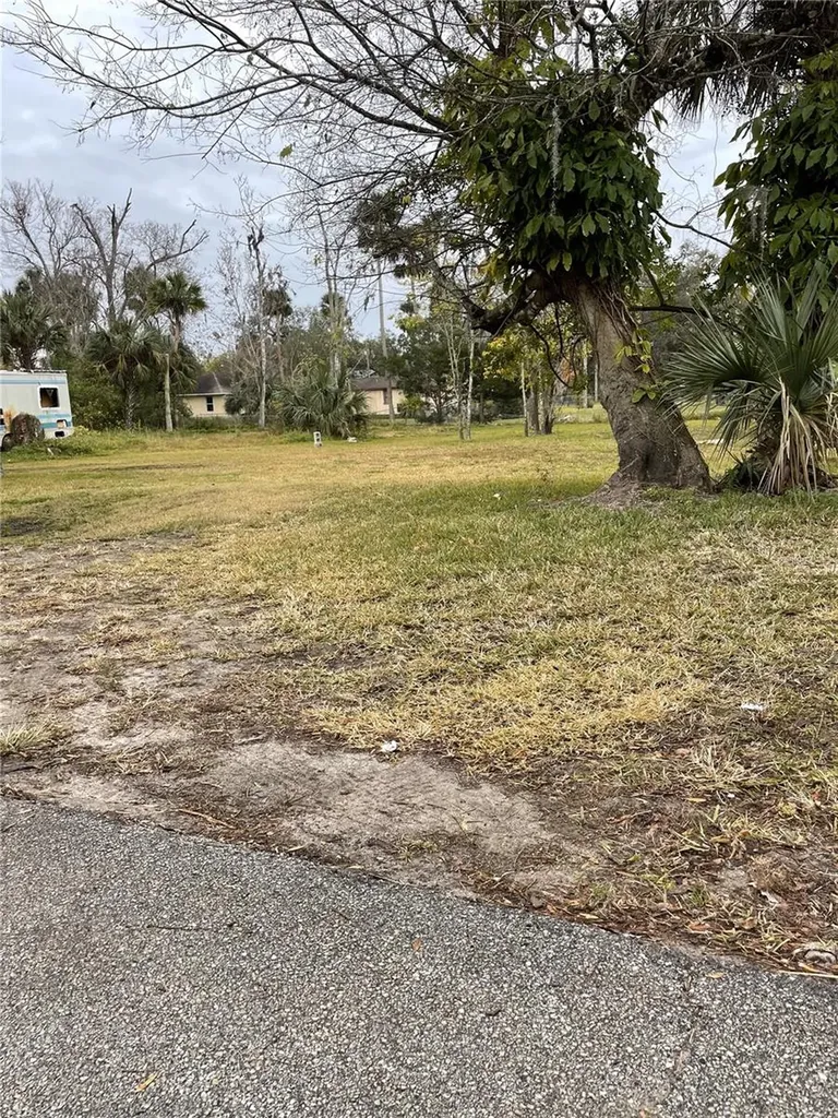 E Spruce Street Daytona Beach FL 32114