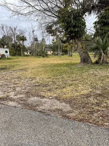 E Spruce Street Daytona Beach FL 32114