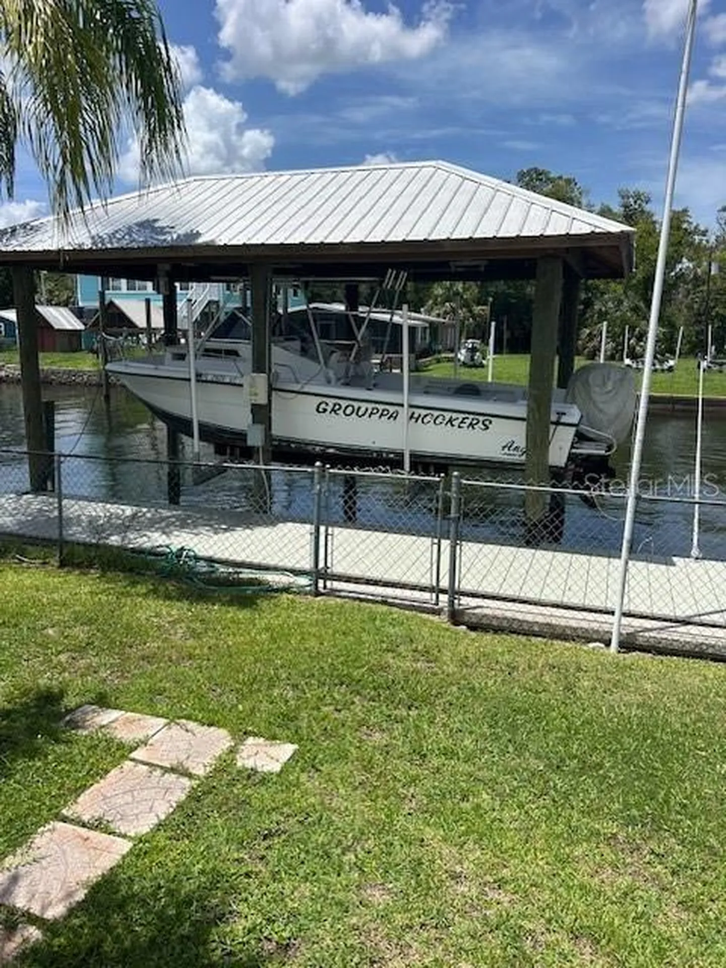 2750 N Comanche Point Crystal River FL 34429
