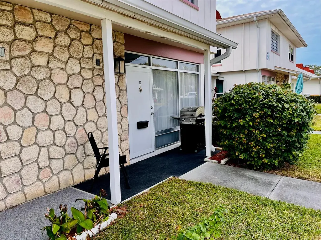 4352 Tahitian Gardens Circle Holiday FL 34691