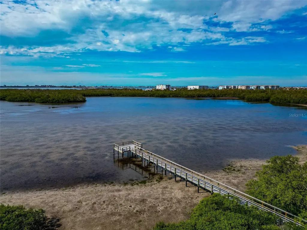 829 Audubon Drive Bradenton FL 34209