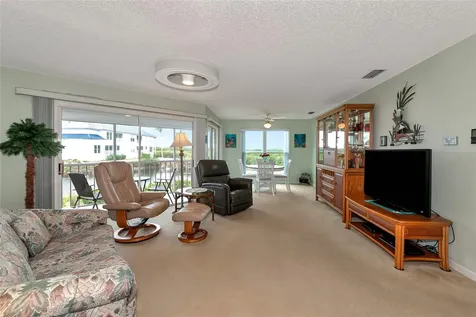 829 Audubon Drive Bradenton FL 34209