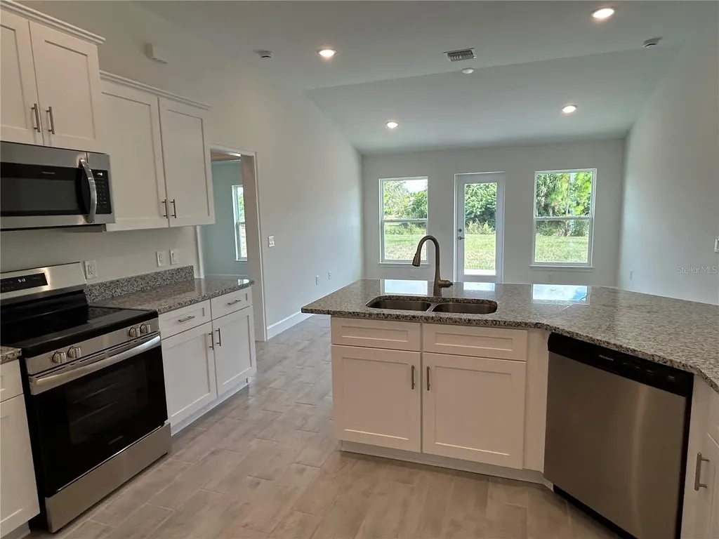 2680 Averland Loop North Port FL 34287