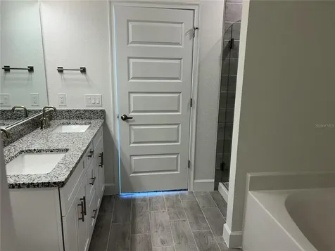 2680 Averland Loop North Port FL 34287