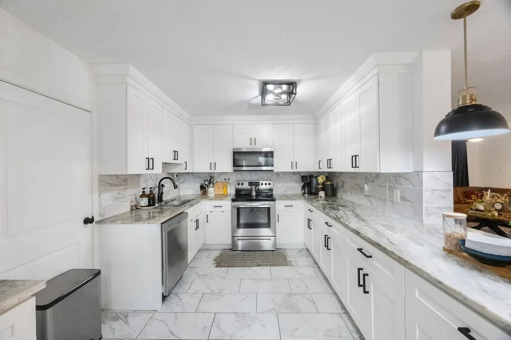 2504 W Fletcher Avenue Tampa FL 33618