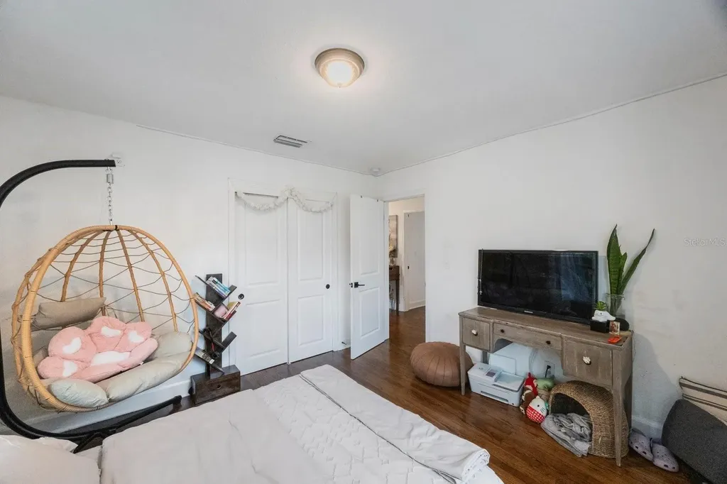 2504 W Fletcher Avenue Tampa FL 33618