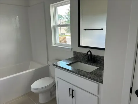 2655 Averland Loop North Port FL 34287