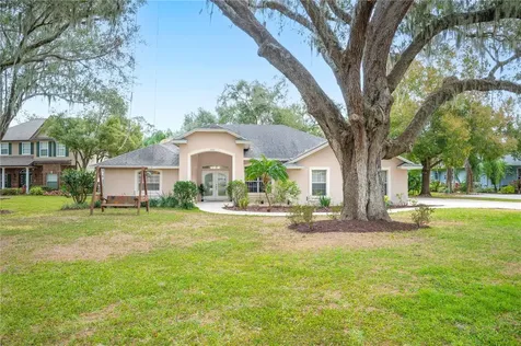 1423 Royal Forest Loop Lakeland FL 33811