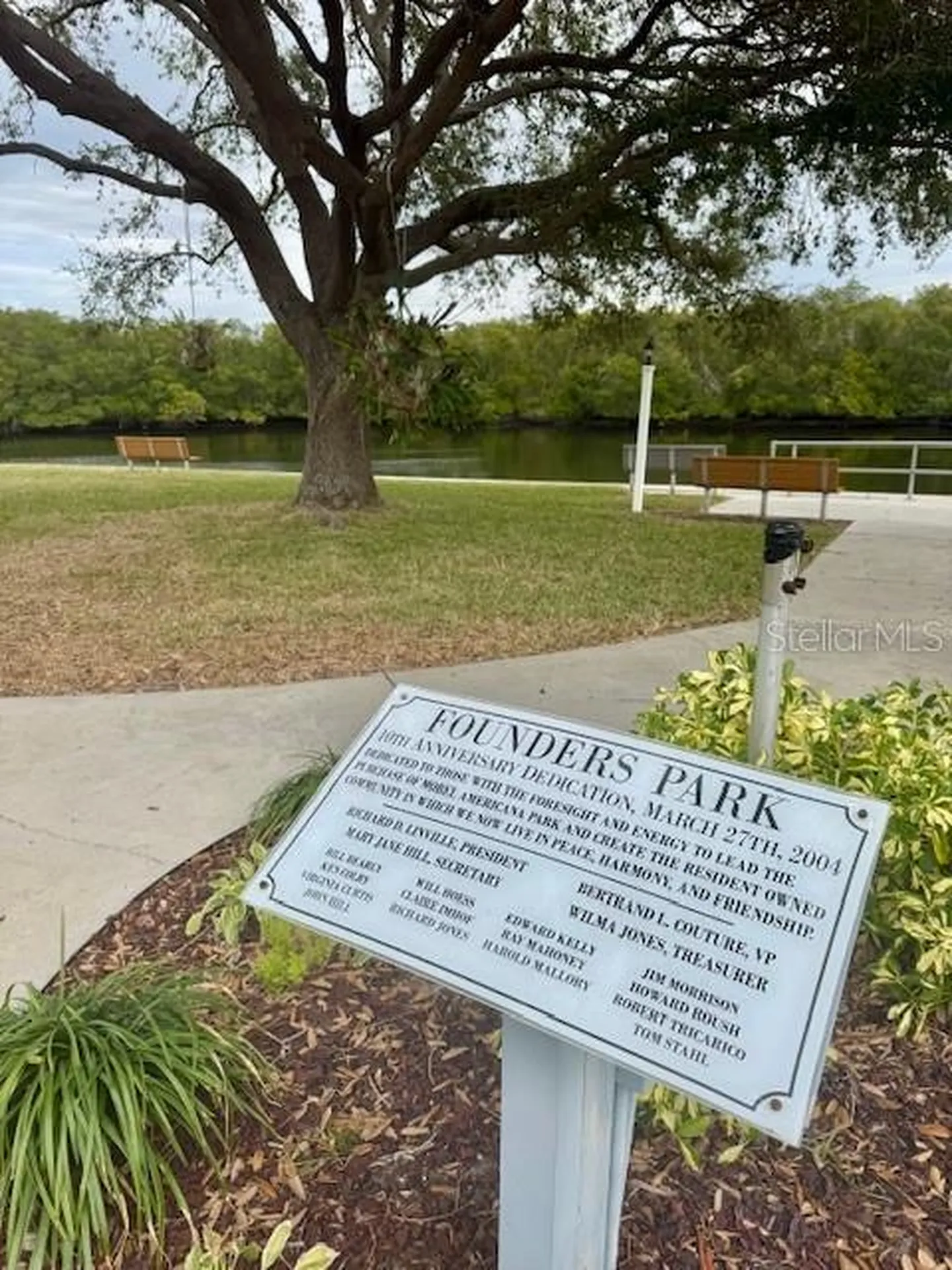 636 Mount Piney Avenue NE St Petersburg FL 33702