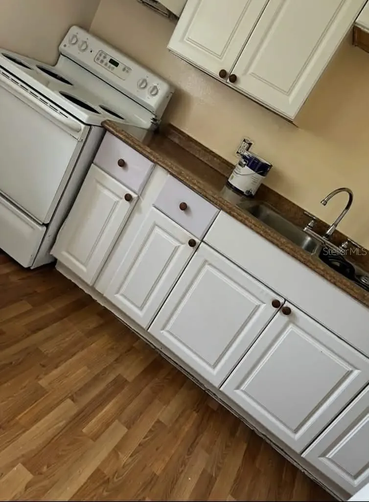 5885 Dahlia Drive Orlando FL 32807