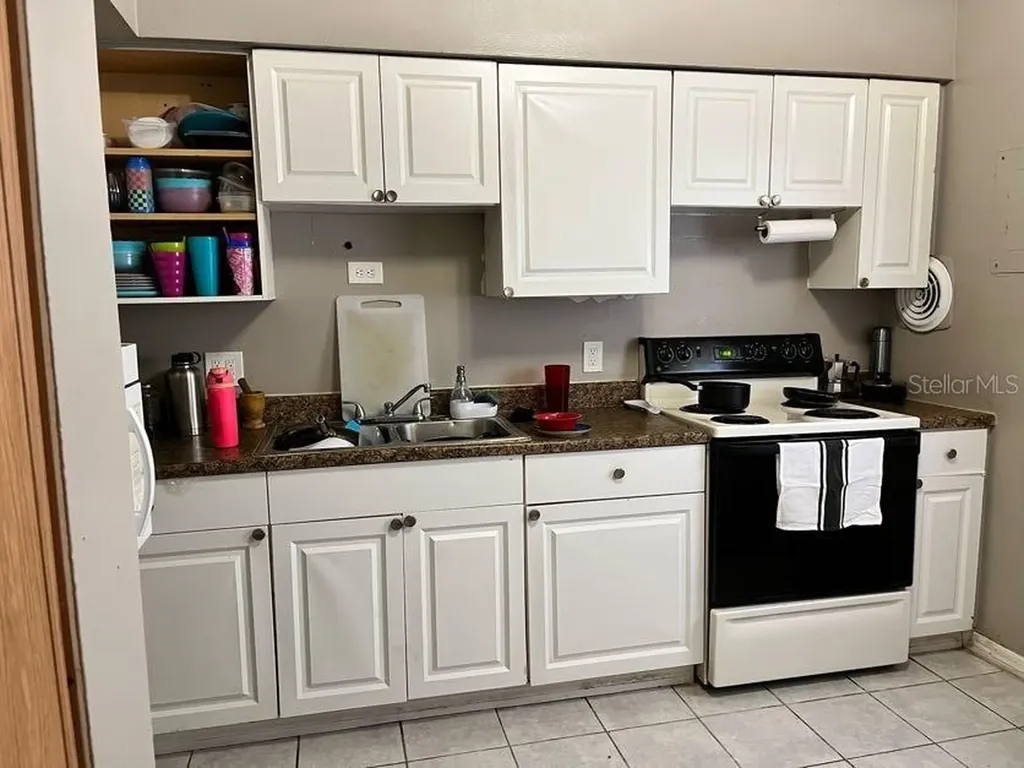 5885 Dahlia Drive Orlando FL 32807