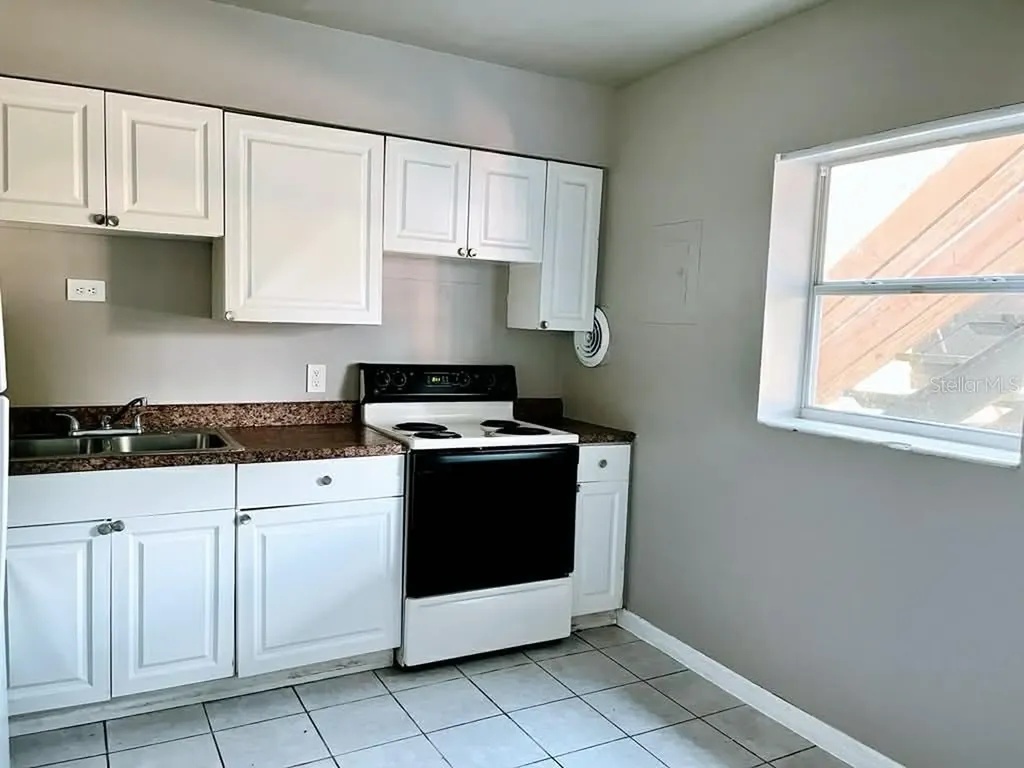 5885 Dahlia Drive Orlando FL 32807