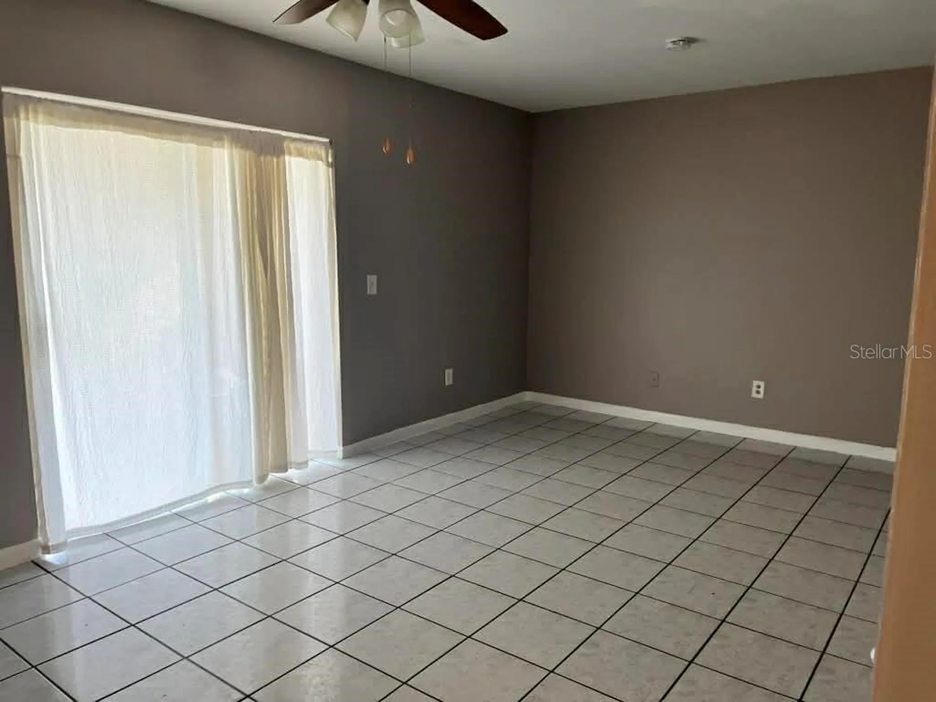 5885 Dahlia Drive Orlando FL 32807