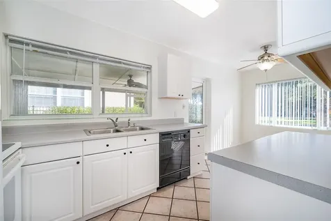 5416 Parkway Drive Belle Isle FL 32809