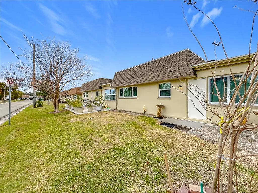 8330 Vendome Boulevard N Pinellas Park FL 33781