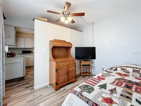 8330 Vendome Boulevard N Pinellas Park FL 33781