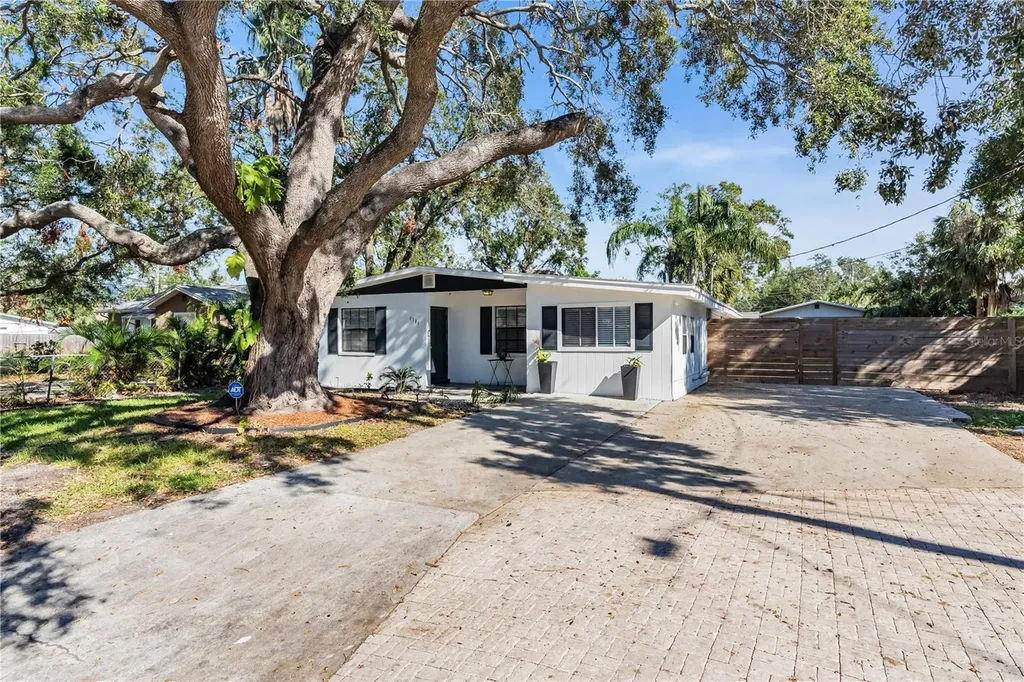6706 S Kissimmee Street Tampa FL 33616