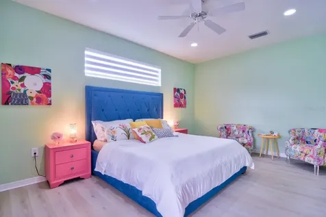 3906 Chaucer Lane Sarasota FL 34241