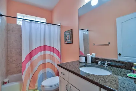 3906 Chaucer Lane Sarasota FL 34241