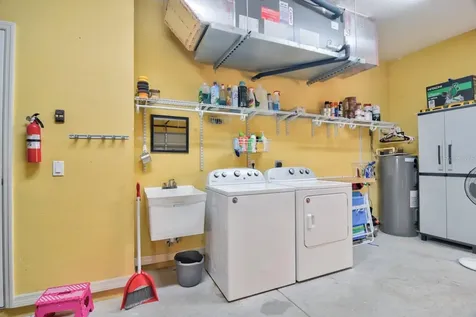 3906 Chaucer Lane Sarasota FL 34241