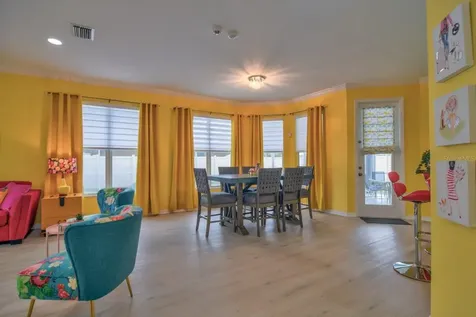 3906 Chaucer Lane Sarasota FL 34241