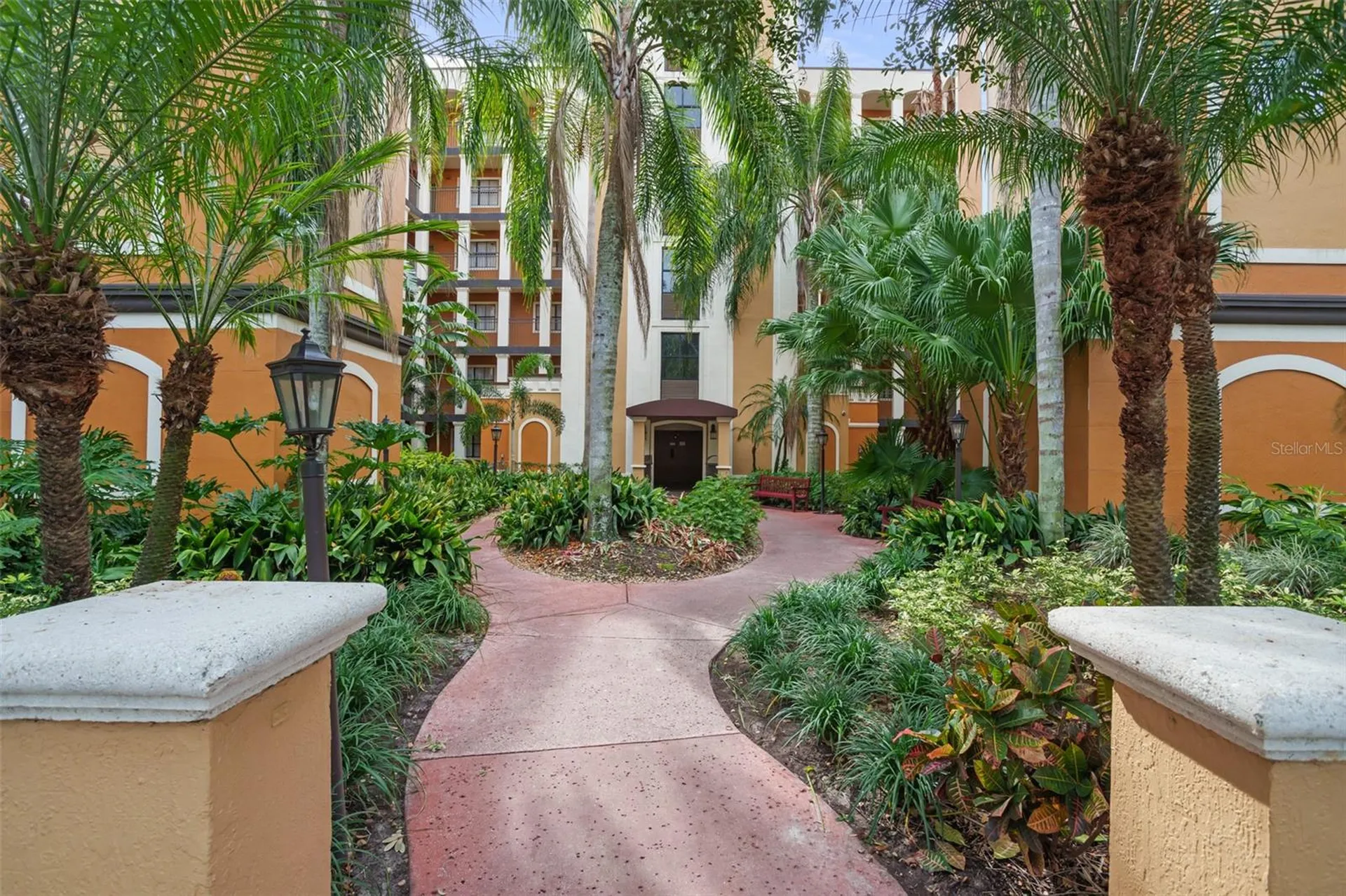 12538 Floridays Resort Drive Orlando FL 32821