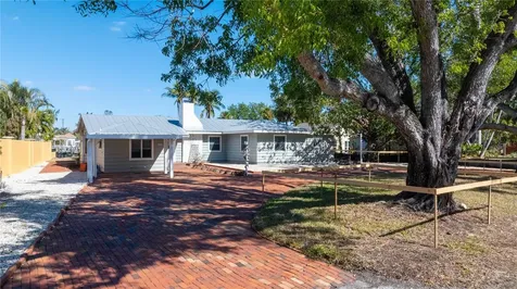 527 Freeling Drive Sarasota FL 34242