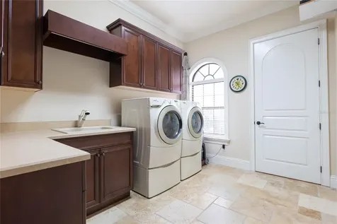 9213 Foxhall Court Orlando FL 32819