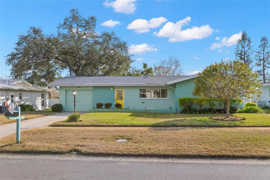 1685 Cambridge Drive Clearwater FL 33756