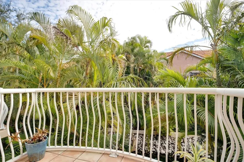 6224 Vista Verde Drive W St Petersburg FL 33707