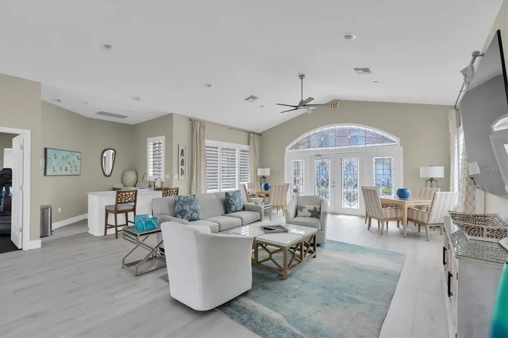 6224 Vista Verde Drive W St Petersburg FL 33707
