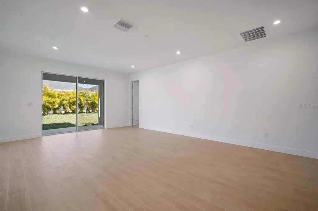 6212 Broad Field Avenue Apollo Beach FL 33572