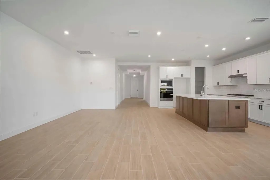 6212 Broad Field Avenue Apollo Beach FL 33572