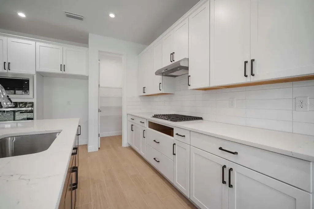 6212 Broad Field Avenue Apollo Beach FL 33572