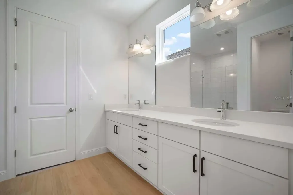 6212 Broad Field Avenue Apollo Beach FL 33572