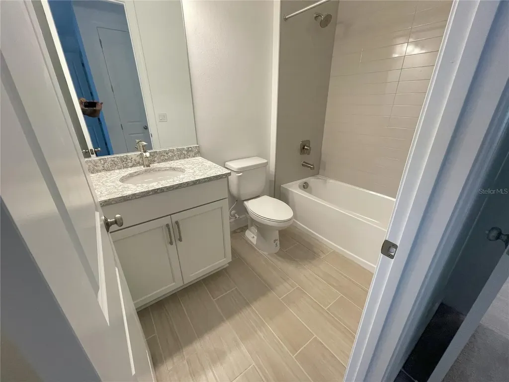 6212 Broad Field Avenue Apollo Beach FL 33572