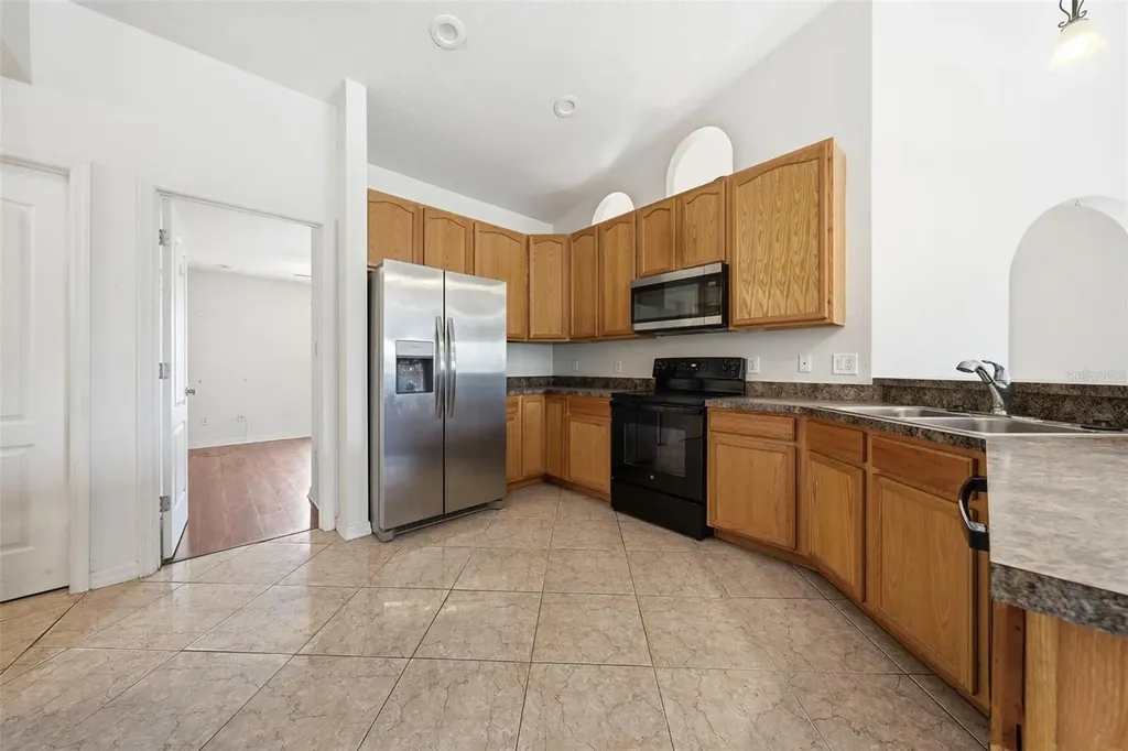 36341 Grand Island Oaks Circle Grand Island FL 32735