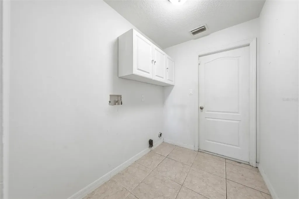 36341 Grand Island Oaks Circle Grand Island FL 32735