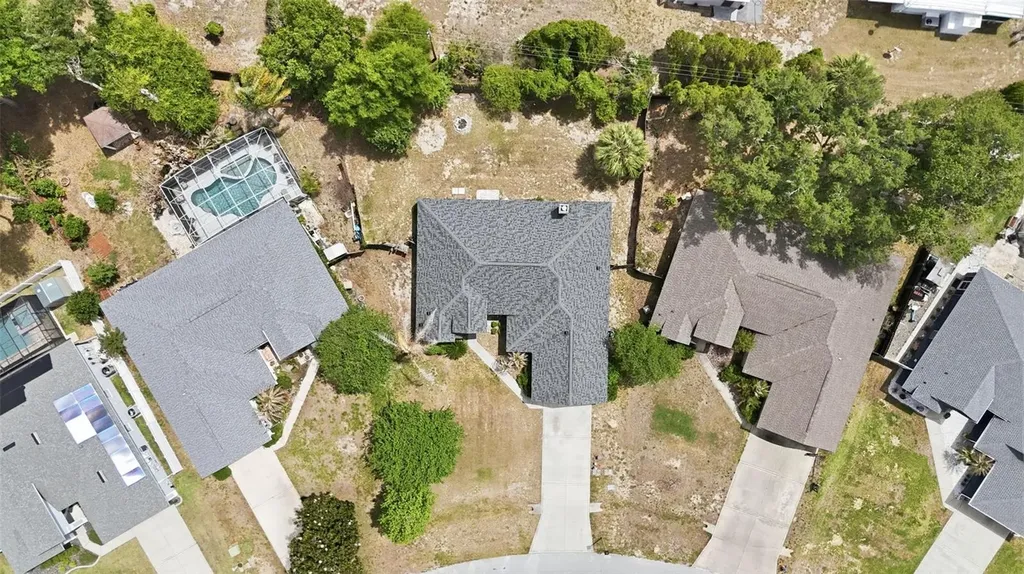 36341 Grand Island Oaks Circle Grand Island FL 32735