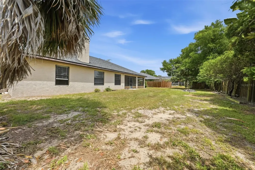 36341 Grand Island Oaks Circle Grand Island FL 32735