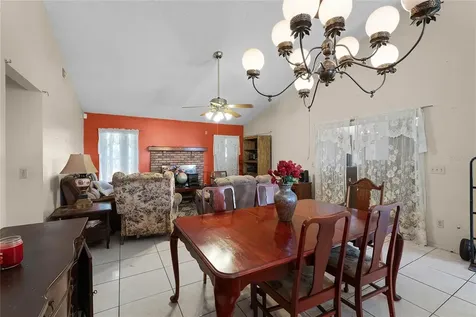 7025 Hiawassee Oak Drive Orlando FL 32818