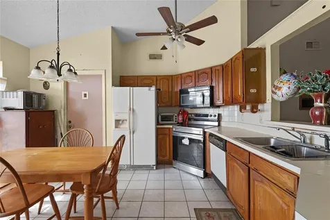 7025 Hiawassee Oak Drive Orlando FL 32818