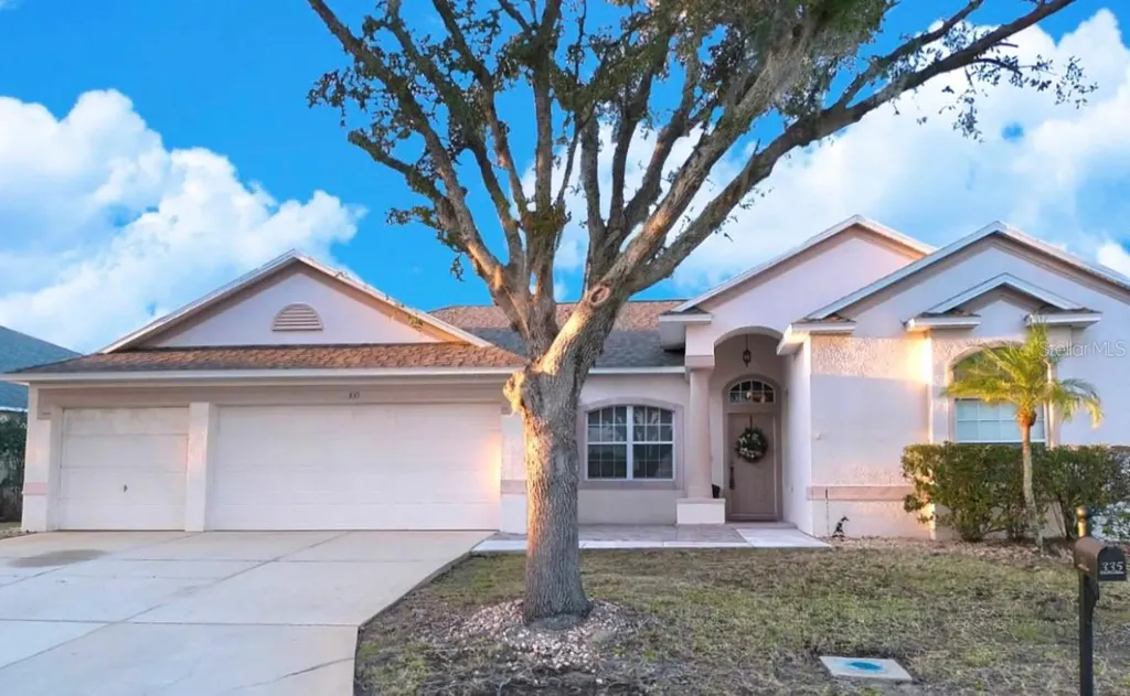 335 Grand Reserve Drive Davenport FL 33837