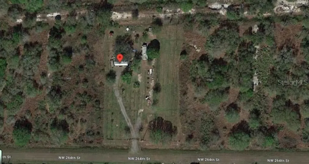 17383 NW 264th Street Okeechobee FL 34972