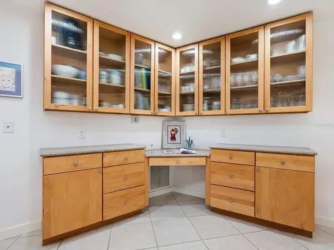 5560 Shadow Lawn Drive Sarasota FL 34242