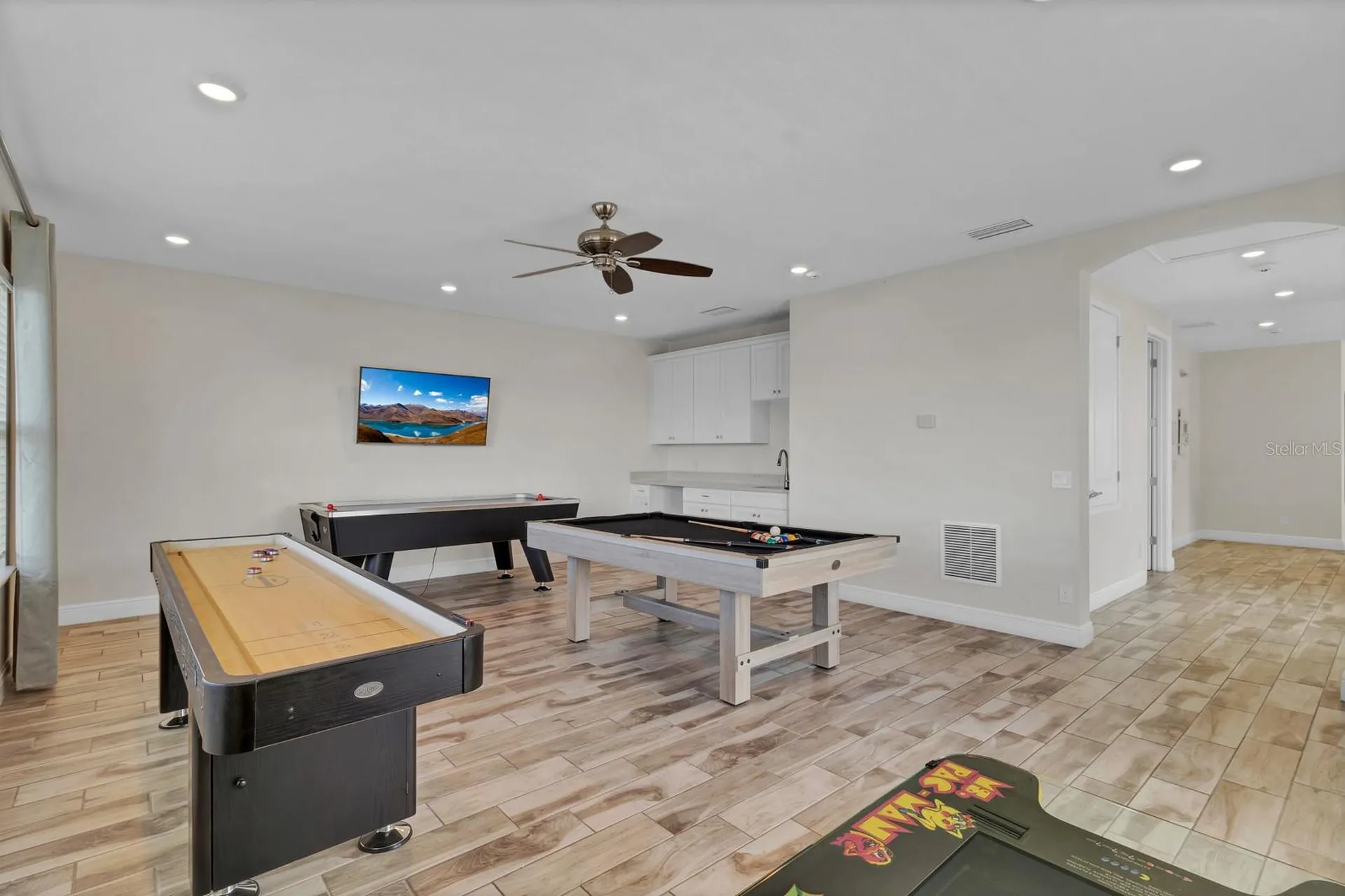 8153 Surf Street Kissimmee FL 34747