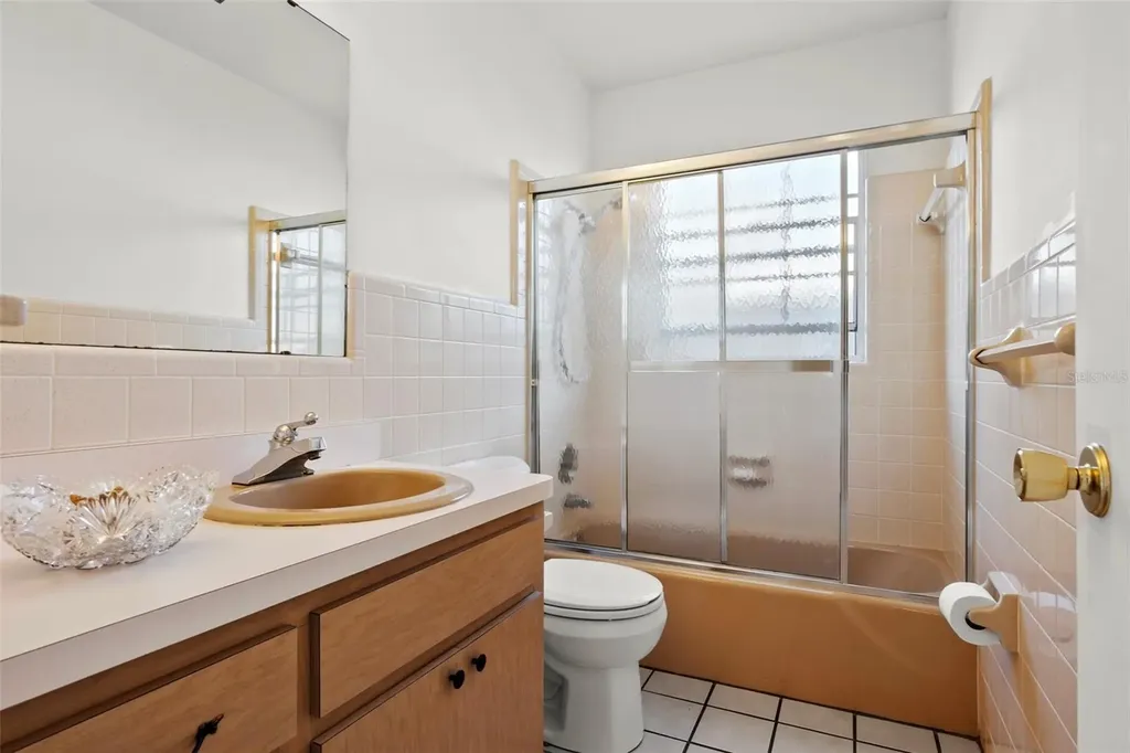 807 62nd Street W Bradenton FL 34209