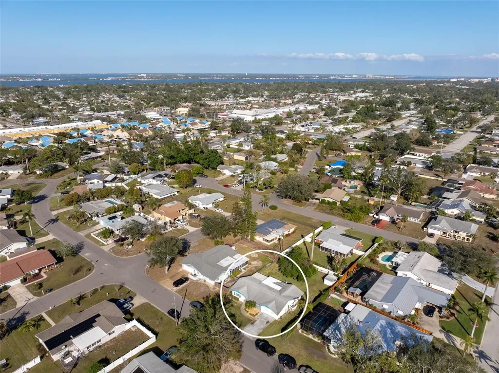 807 62nd Street W Bradenton FL 34209