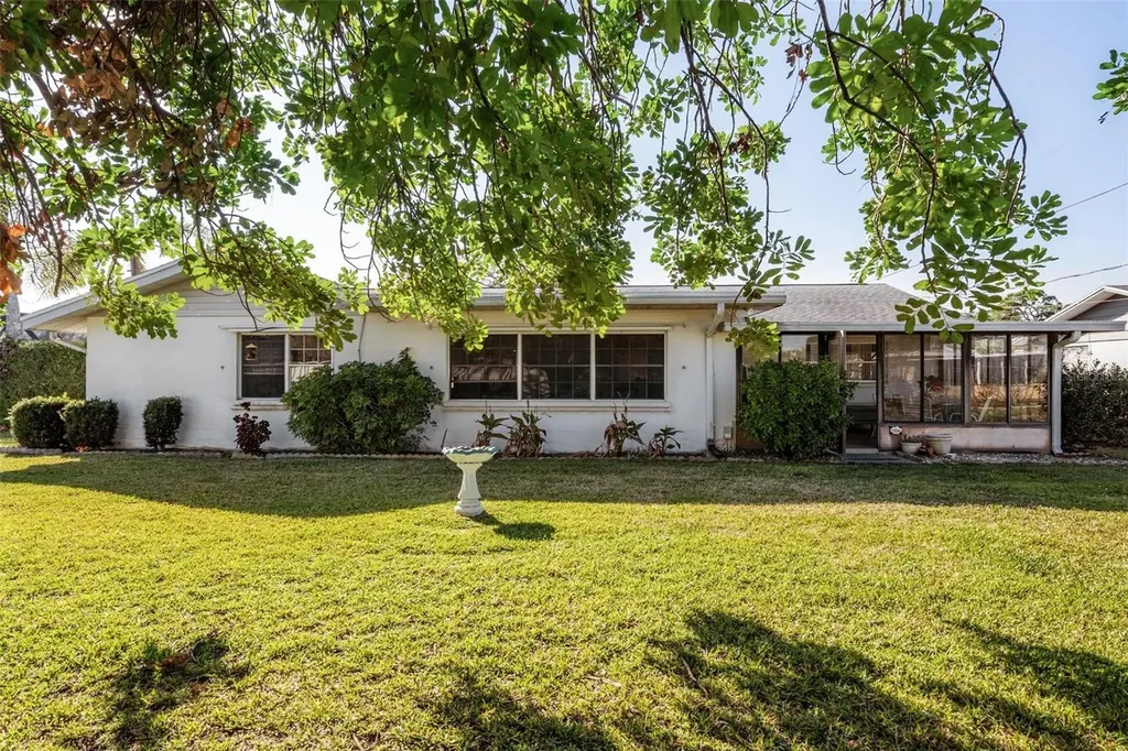807 62nd Street W Bradenton FL 34209